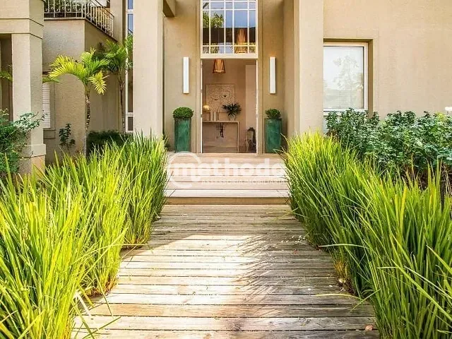 Casa com 900m² 4 quartos e 6 banheiros, à venda, no bairro Gramado em Campinas