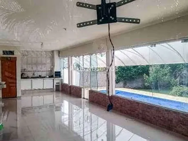 Casa com 1000m² 3 quartos e 4 banheiros, à venda, no bairro Rio Verde em Araçoiaba da Serra