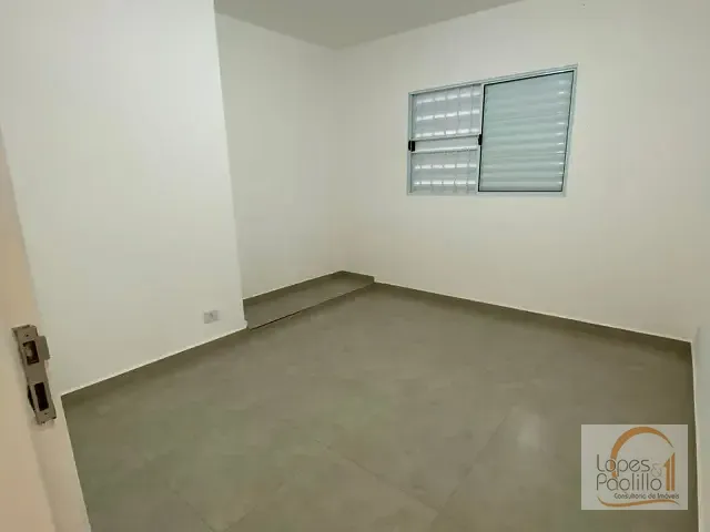 Casa 2 quartos e 1 banheiro, para alugar, no bairro Centro em Atibaia