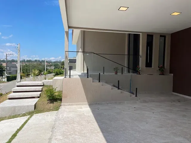 Casa com 1000m² 4 quartos e 5 banheiros, à venda, no bairro Condomínio Parque Vale dos Lagos em Jacareí