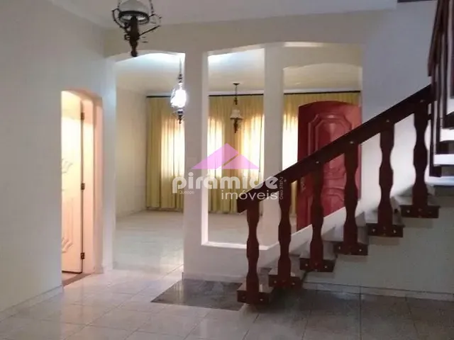 Casa com 305m², para alugar, no bairro Vila Ema em São José dos Campos