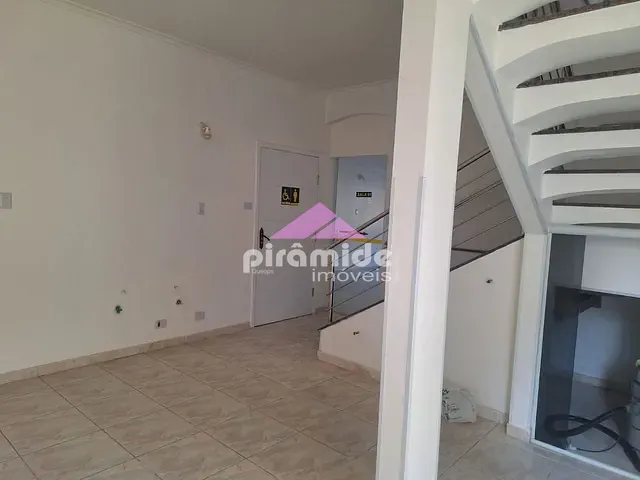 Casa com 305m², para alugar, no bairro Vila Ema em São José dos Campos