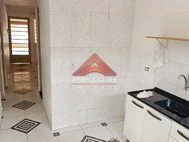 Casa com 140m² 2 quartos e 1 banheiro, à venda, no bairro Vila Monterrey em São José dos Campos