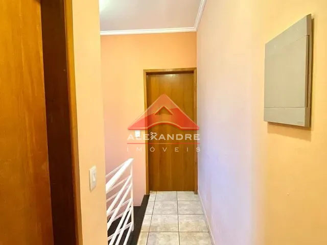 Casa com 140m² 3 quartos e 3 banheiros, à venda, no bairro Jardim das Indústrias em São José dos Campos