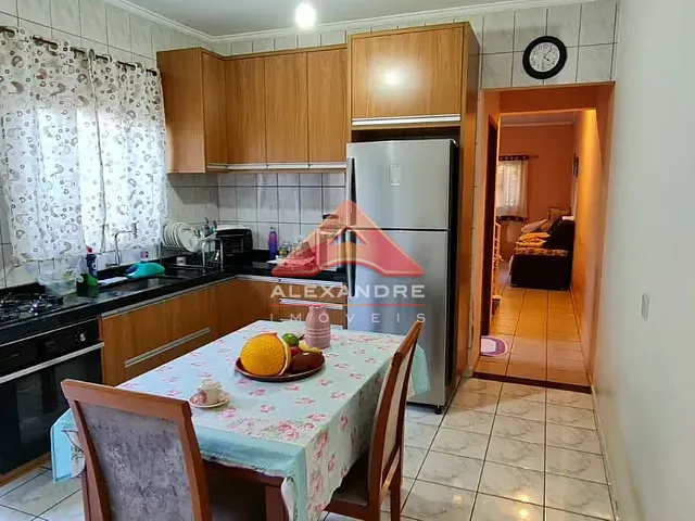 Casa com 140m² 3 quartos e 3 banheiros, à venda, no bairro Jardim das Indústrias em São José dos Campos