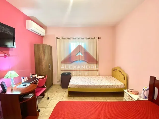 Casa com 140m² 3 quartos e 3 banheiros, à venda, no bairro Jardim das Indústrias em São José dos Campos