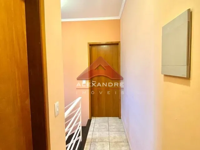 Casa com 140m² 3 quartos e 3 banheiros, à venda, no bairro Jardim das Indústrias em São José dos Campos