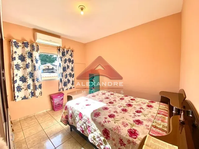 Casa com 140m² 3 quartos e 3 banheiros, à venda, no bairro Jardim das Indústrias em São José dos Campos