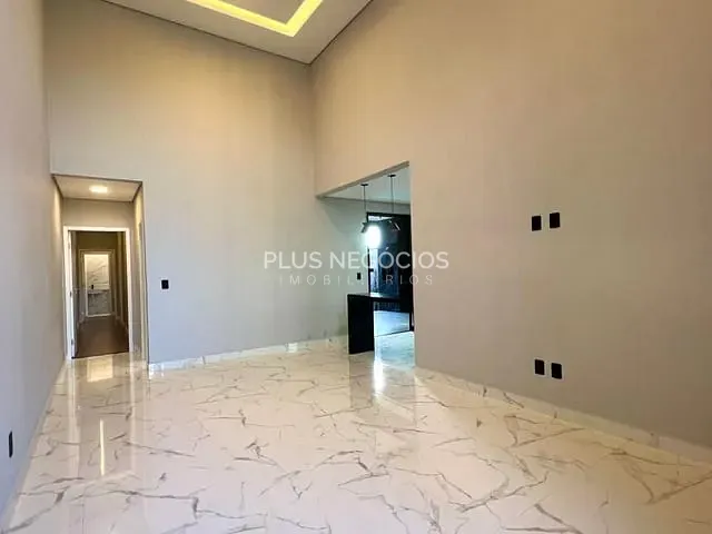 Casa com 208m² 3 quartos e 3 banheiros, à venda, no bairro Wanel Ville em Sorocaba