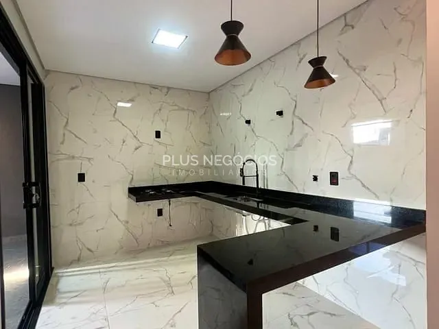Casa com 208m² 3 quartos e 3 banheiros, à venda, no bairro Wanel Ville em Sorocaba