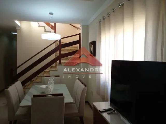 Casa com 125m² 4 quartos e 3 banheiros, à venda, no bairro Jardim das Indústrias em São José dos Campos