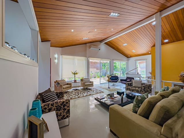 Casa com 600m² 5 quartos e 6 banheiros, à venda, no bairro Alphaville em Santana de Parnaíba