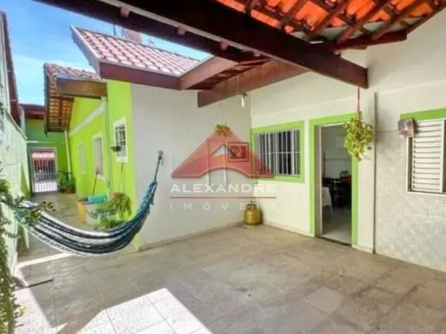 Casa com 184m² 4 quartos e 1 banheiro, à venda, no bairro Jardim das Flores em São José dos Campos