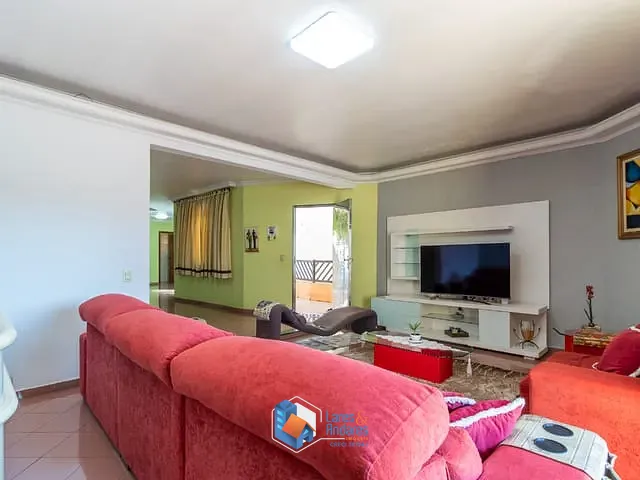 Casa com 659m² 3 quartos e 3 banheiros, à venda, no bairro Centro em Diadema