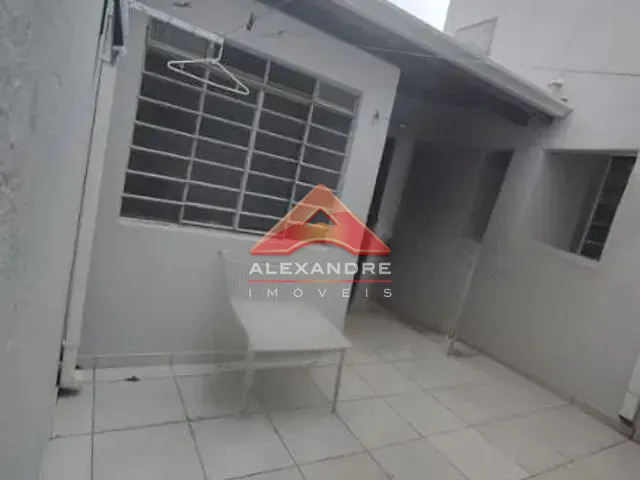 Casa com 130m² 2 quartos e 2 banheiros, à venda, no bairro Vila Tesouro em São José dos Campos