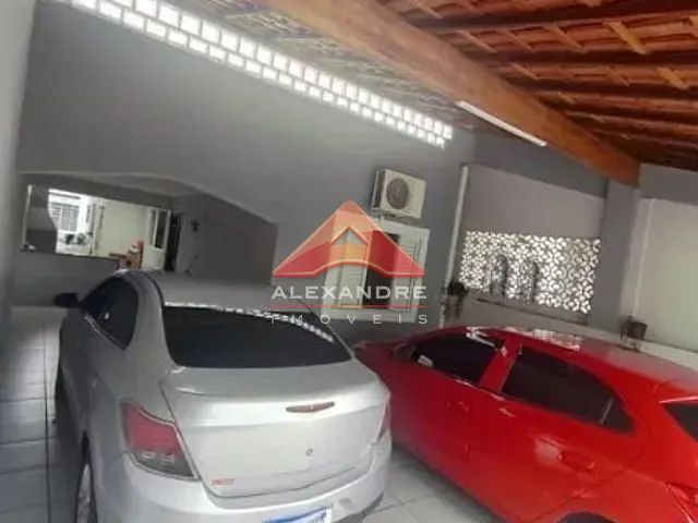 Casa com 130m² 2 quartos e 2 banheiros, à venda, no bairro Vila Tesouro em São José dos Campos