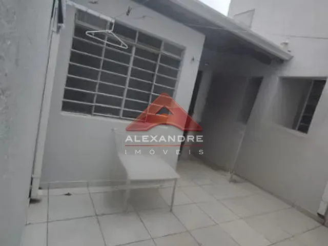 Casa com 130m² 2 quartos e 2 banheiros, à venda, no bairro Vila Tesouro em São José dos Campos
