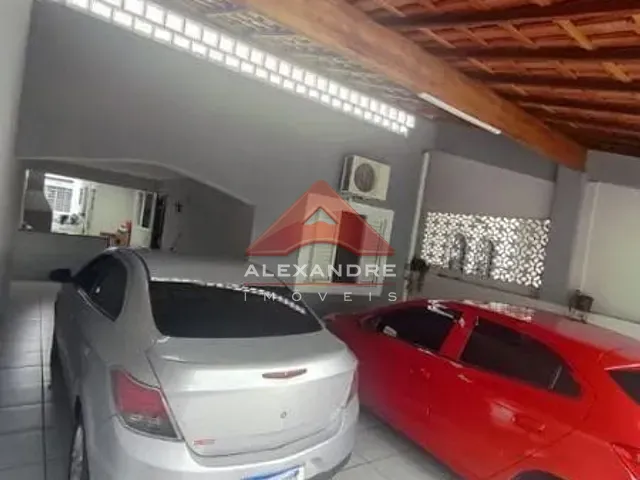 Casa com 130m² 2 quartos e 2 banheiros, à venda, no bairro Vila Tesouro em São José dos Campos