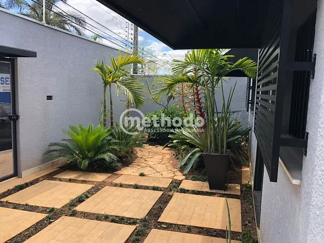 Casa com 207m² 2 quartos e 2 banheiros, à venda, no bairro Jardim Leonor em Campinas
