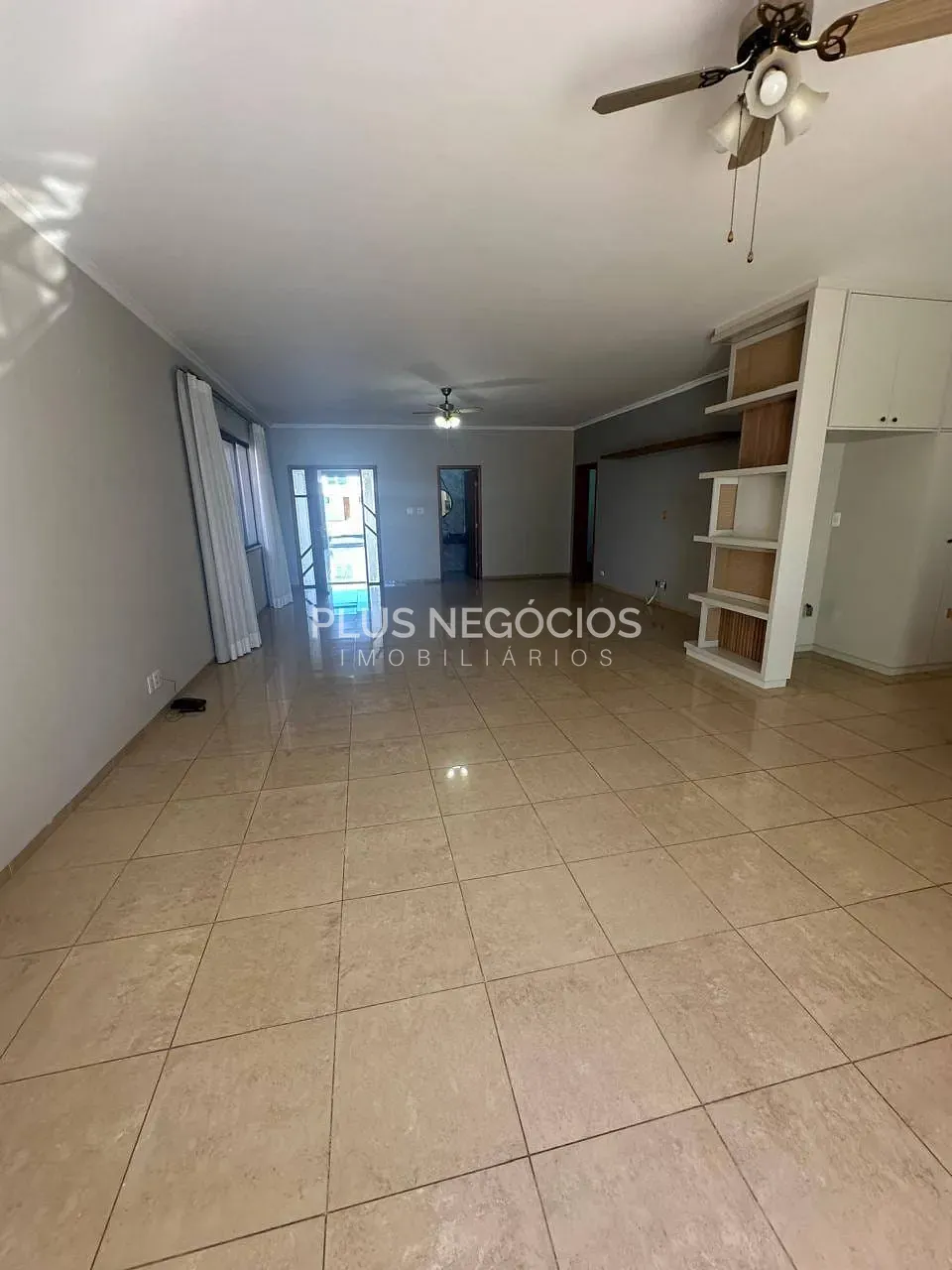 Casa, 3 quartos, 330 m² - Foto 3