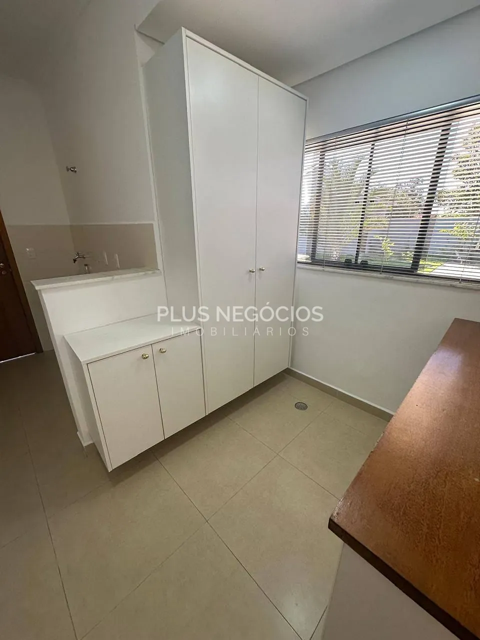 Casa, 3 quartos, 330 m² - Foto 10