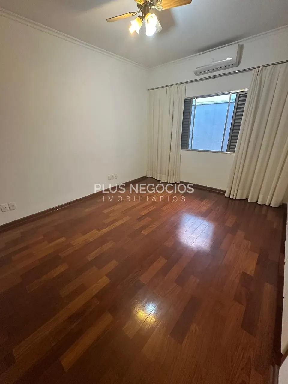 Casa, 3 quartos, 330 m² - Foto 8