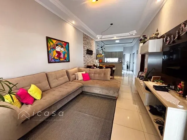 Casa com 140m² 3 quartos e 3 banheiros, à venda, no bairro Jardim Maria Cândida em Caçapava