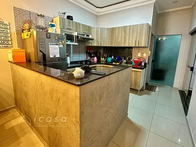Casa com 140m² 3 quartos e 3 banheiros, à venda, no bairro Jardim Maria Cândida em Caçapava