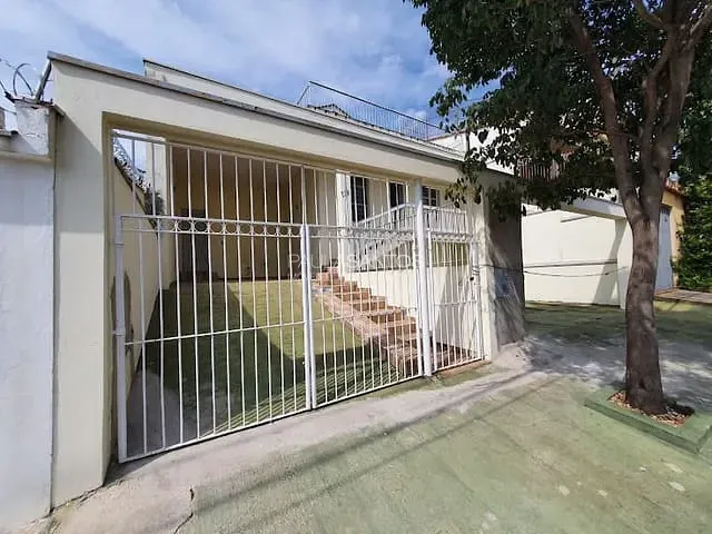 Casa com 300m² 4 quartos e 2 banheiros, à venda, no bairro Vila Carvalho em Sorocaba
