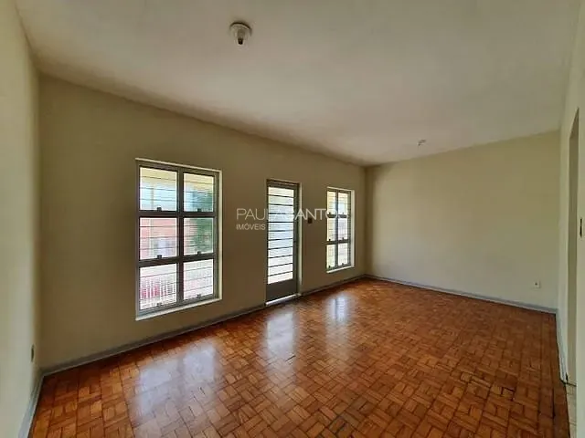 Casa com 300m² 4 quartos e 2 banheiros, à venda, no bairro Vila Carvalho em Sorocaba