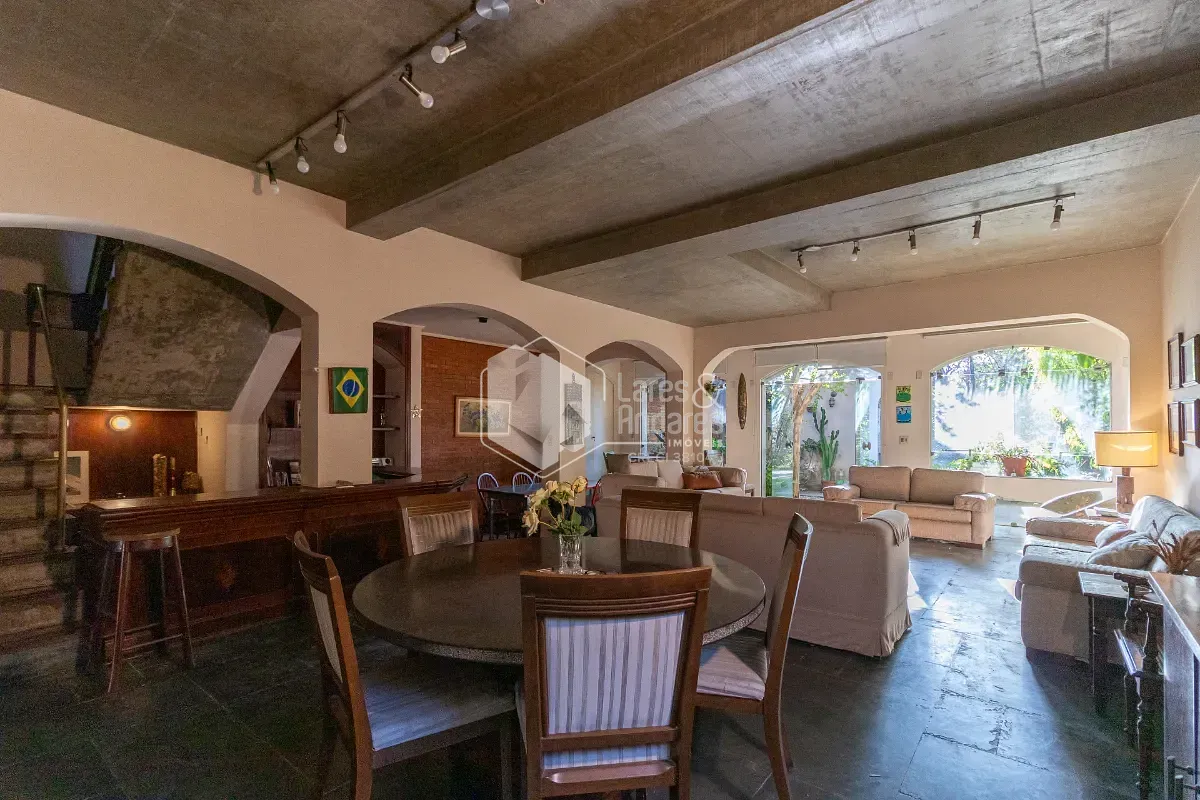 Casa, 4 quartos, 329 m² - Foto 3