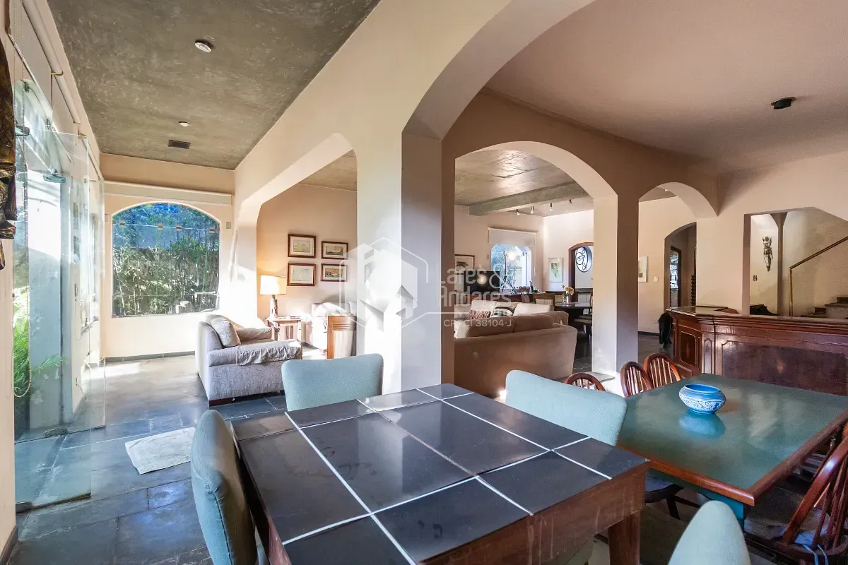 Casa, 4 quartos, 329 m² - Foto 4