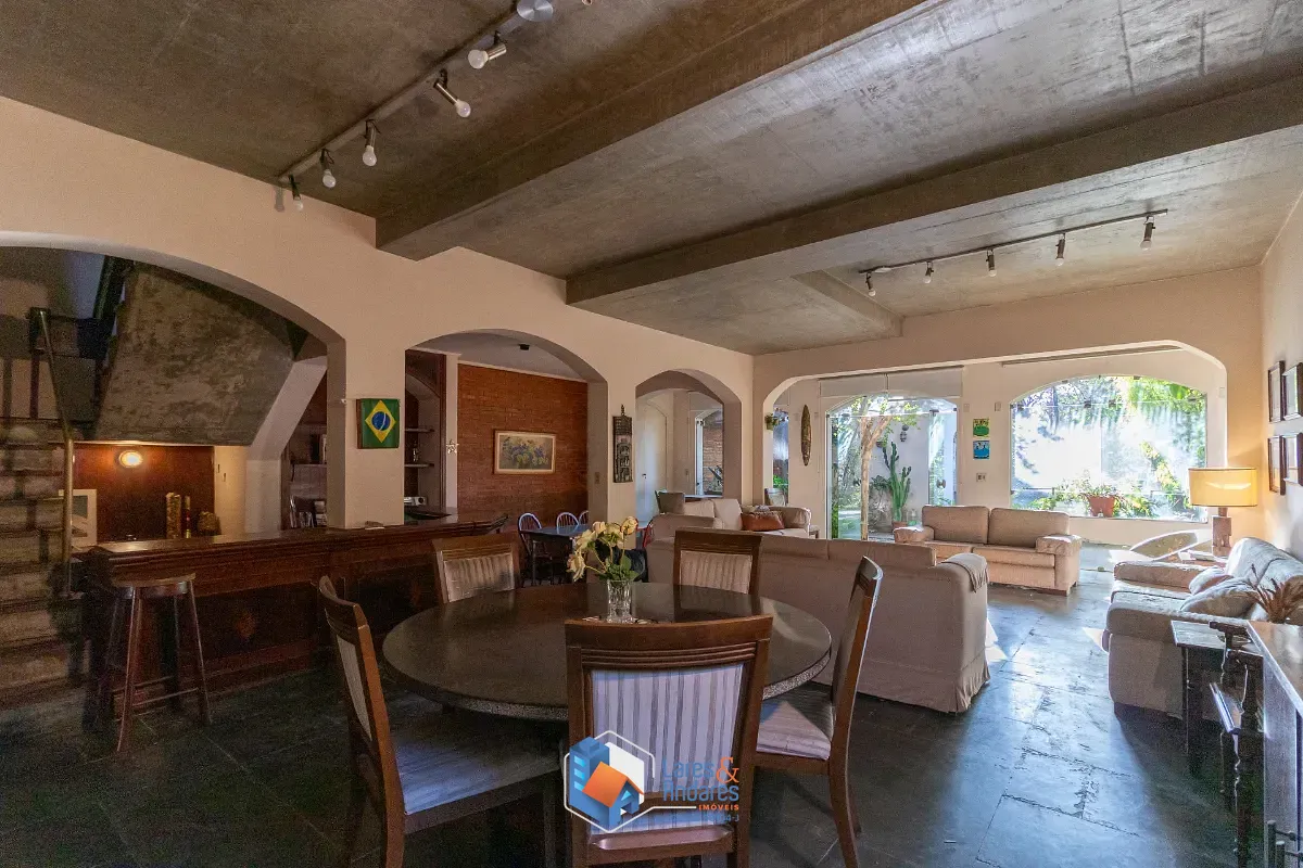 Casa, 4 quartos, 329 m² - Foto 3