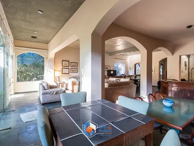 Casa com 500m² 4 quartos e 3 banheiros, à venda, no bairro Campo Belo em São Paulo