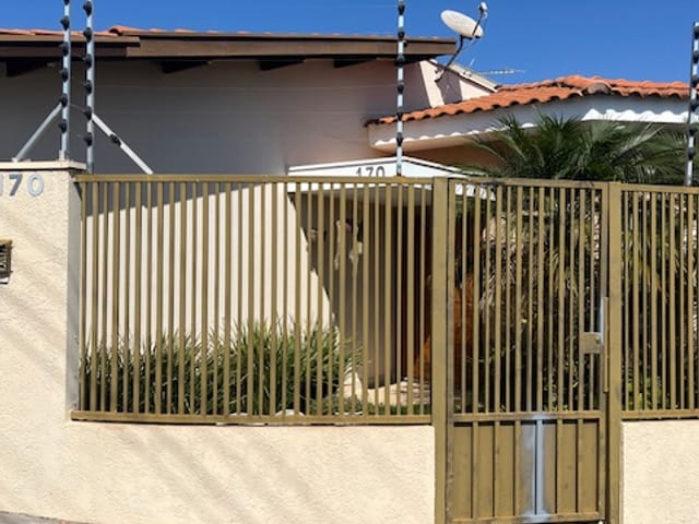 Foto do Casa - Casa tipo para venda em Jardim Grajaú com 2 quartos, sendo 1 suíte, 120m² | Lares e Andares Imóveis