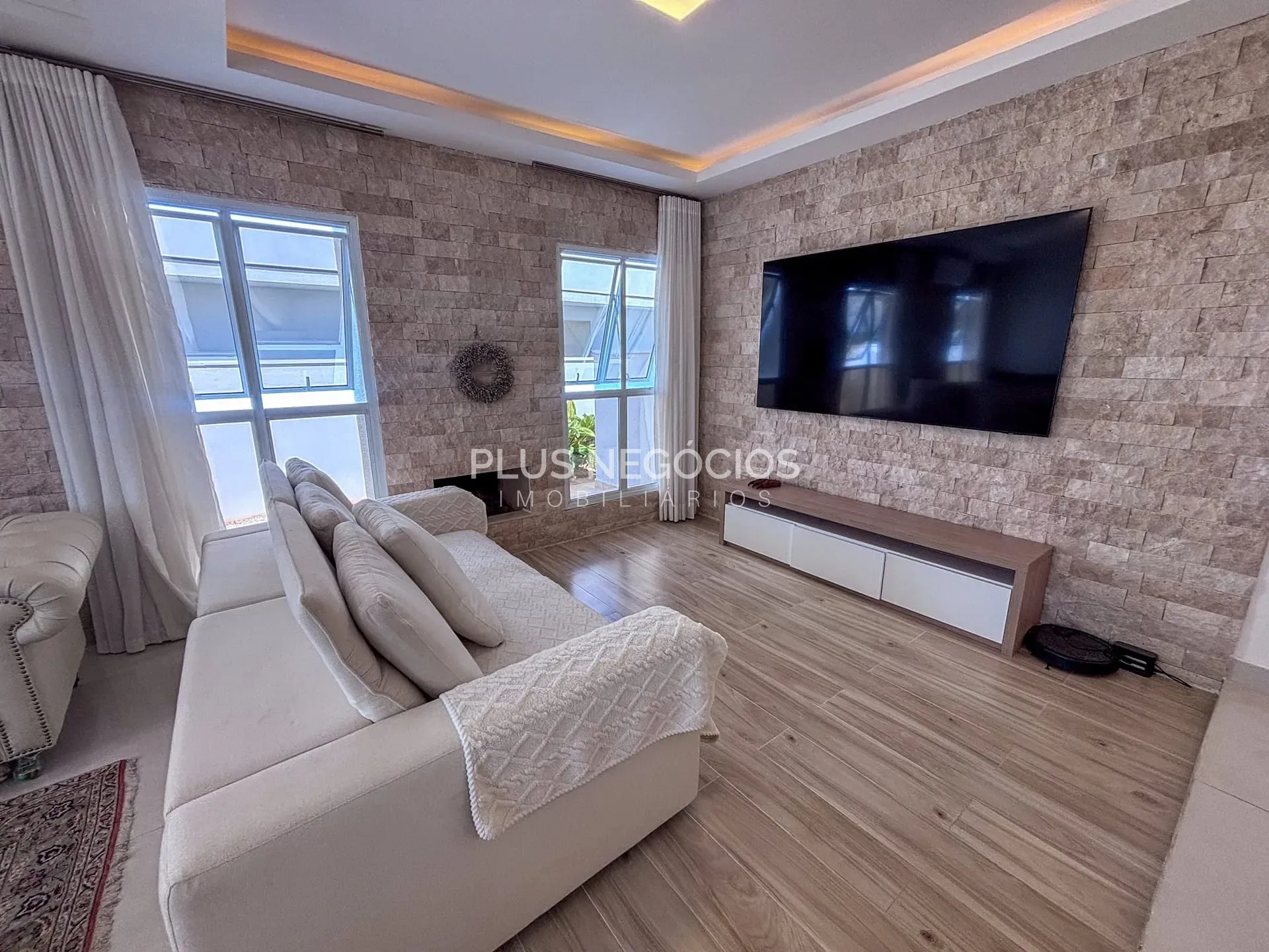 Casa, 6 quartos, 244 m² - Foto 4