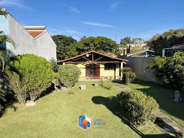 Casa com 864m² 5 quartos e 4 banheiros, à venda, no bairro Pinus Park em Cotia