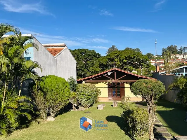 Casa com 864m² 5 quartos e 4 banheiros, à venda, no bairro Pinus Park em Cotia