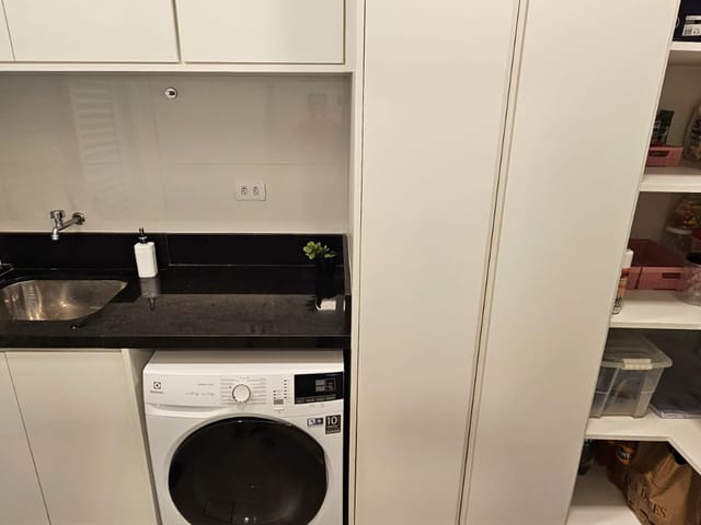 Casa com 384m² 3 quartos e 5 banheiros, à venda, no bairro Praia da Mococa em Caraguatatuba