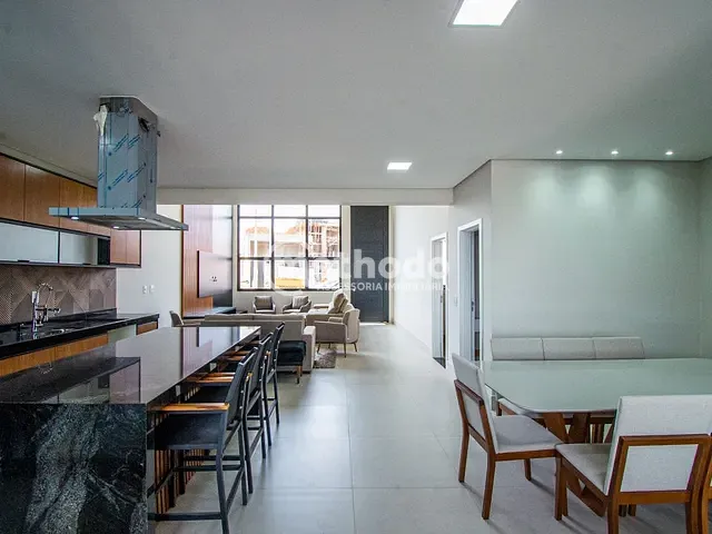 Casa com 698m² 4 quartos e 6 banheiros, à venda, no bairro Swiss Park em Campinas