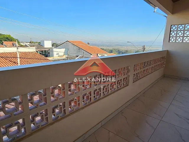 Casa com 150m² 4 quartos e 3 banheiros, à venda, no bairro Jardim Ismênia em São José dos Campos
