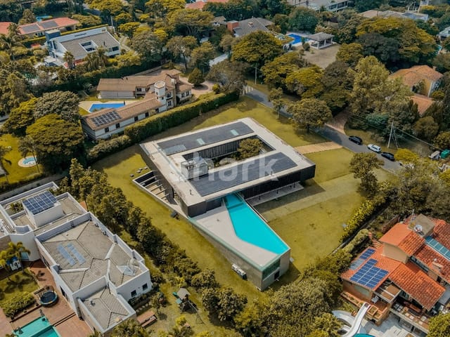 Casa com 3400m² 5 quartos e 6 banheiros, à venda ou para alugar, no bairro Condomínio Terras de São José em Itu