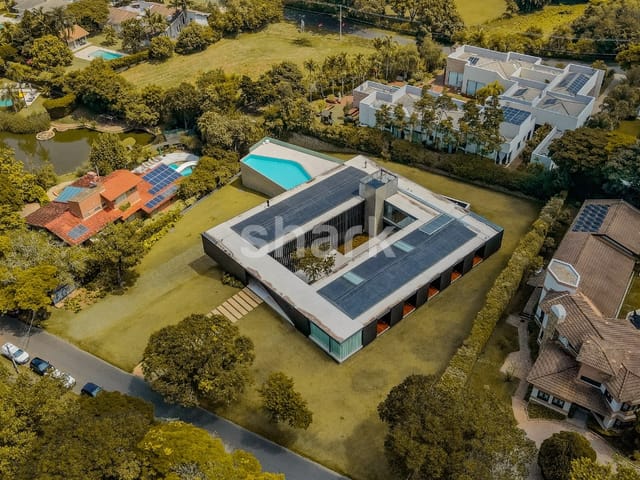 Casa com 3400m² 5 quartos e 6 banheiros, à venda ou para alugar, no bairro Condomínio Terras de São José em Itu