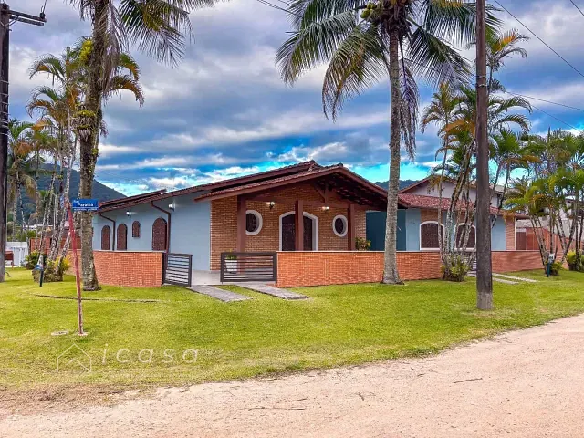 Casa com 400m² 6 quartos e 4 banheiros, à venda, no bairro Lagoinha em Ubatuba