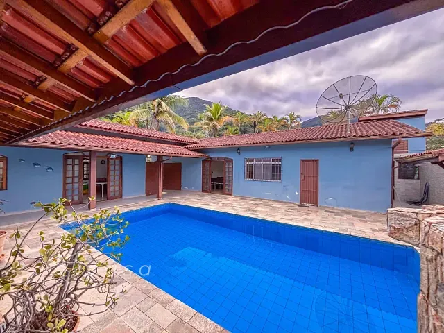 Casa com 400m² 6 quartos e 4 banheiros, à venda, no bairro Lagoinha em Ubatuba