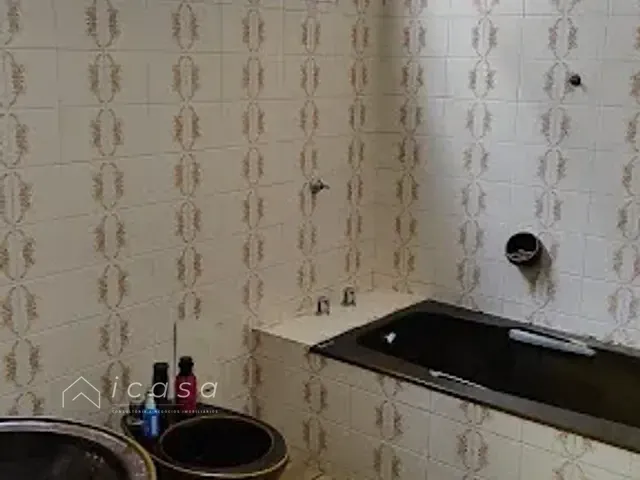 Casa com 300m² 3 quartos e 2 banheiros, à venda, no bairro Jardim Paraíso em São José dos Campos