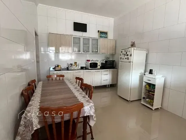 Casa com 250m² 2 quartos e 3 banheiros, à venda, no bairro Cidade Vista Verde em São José dos Campos