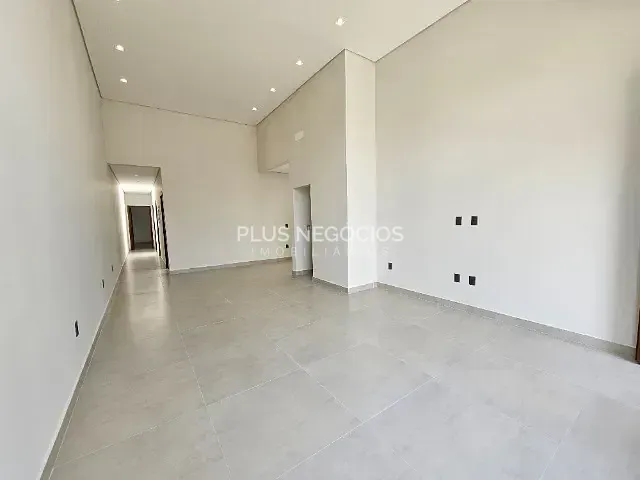 Casa com 250m² 3 quartos e 5 banheiros, à venda, no bairro Chácaras Residenciais Santa Maria em Votorantim