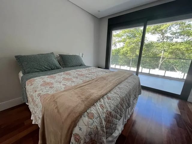 Casa com 420m² 5 quartos e 7 banheiros, à venda, no bairro Alphaville em Santana de Parnaíba