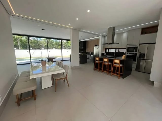 Casa com 420m² 5 quartos e 7 banheiros, à venda, no bairro Alphaville em Santana de Parnaíba